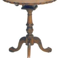 Piecrust Tilt Top Lam Table